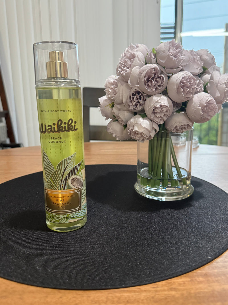 Bath & Body Works Waikiki Beach Coconut — Brume Parfumée Tropicale Américaine Authentique | Livraison Gratuite à Dakar