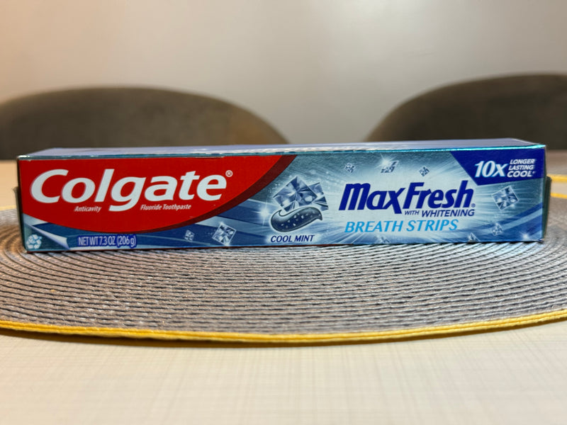 Colgate Maxfresh with Whitening Breath Strips Toothpaste – Fraîcheur Intense | American Elite