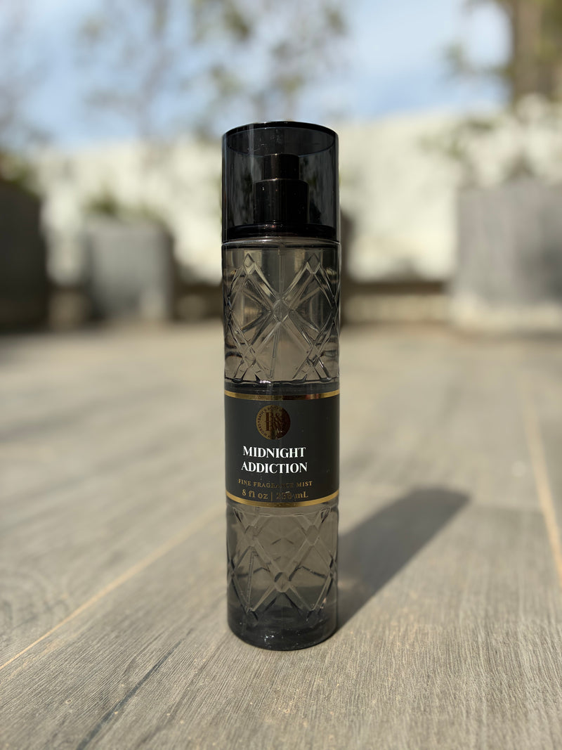 Bath & Body Works Into the Night Fine Fragrance Mist — Brume Mystiérieuse Américaine Authentique | Livraison Gratuite à Dakar